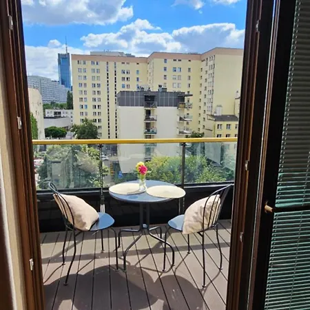 Apartman Ogrodowa Deluxe With Parking Varsó